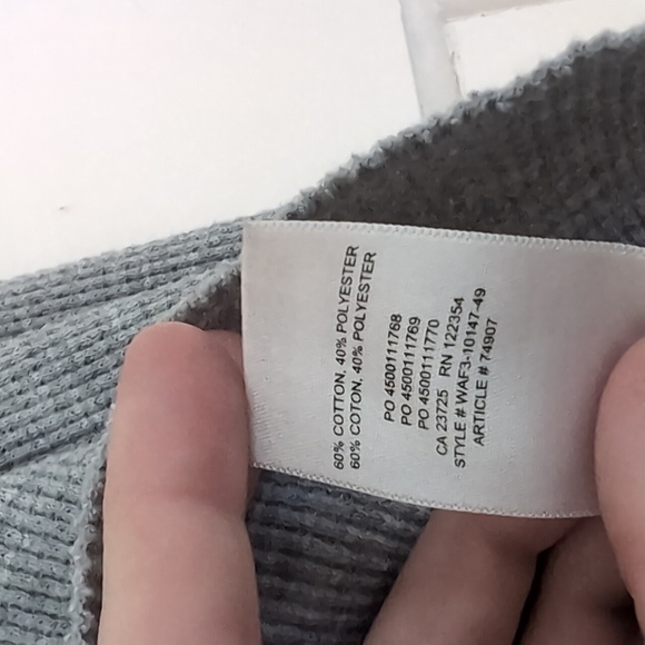 Aritzia Cropped Gray Waffle Top - Picture 6 of 6